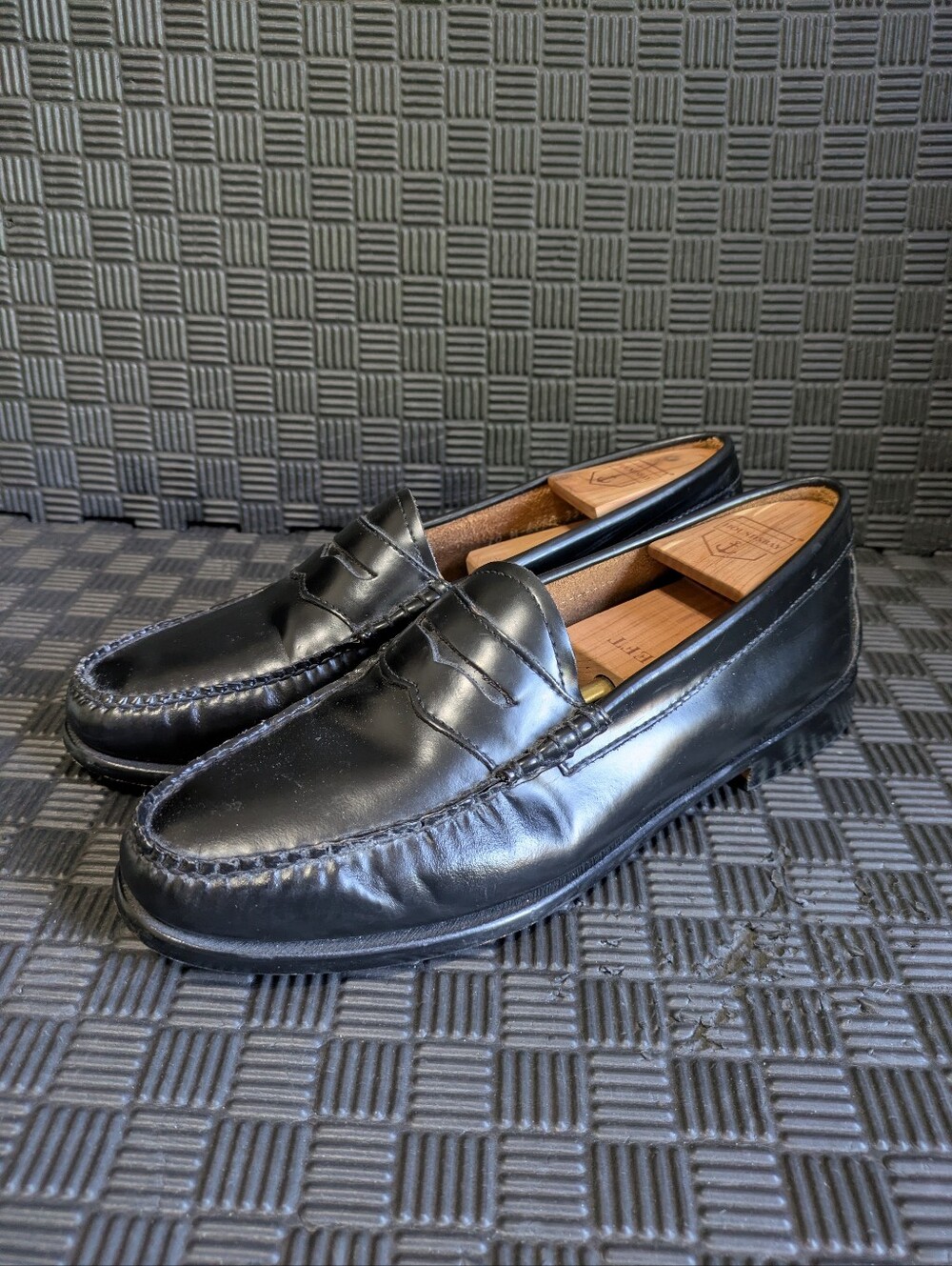G.H. Bass Weejuns Diane Penny Loafers Black Leather Womens Size 10 Slip On Shoes